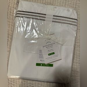 Brand new pottery barn duvet cover